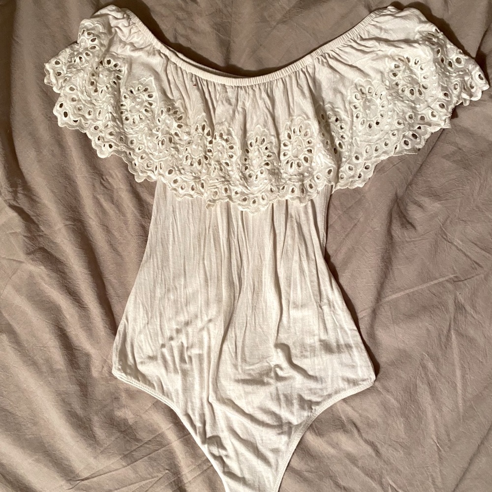 Off shoulder bodysuit